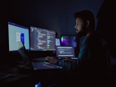 Cursor stuurt vijf agents je code in en jij wordt regisseur